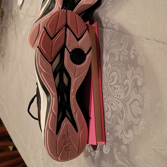 Ryka Dynamic Pro Black Camo Size 6 Women's Sneakers - Picture 7 of 11